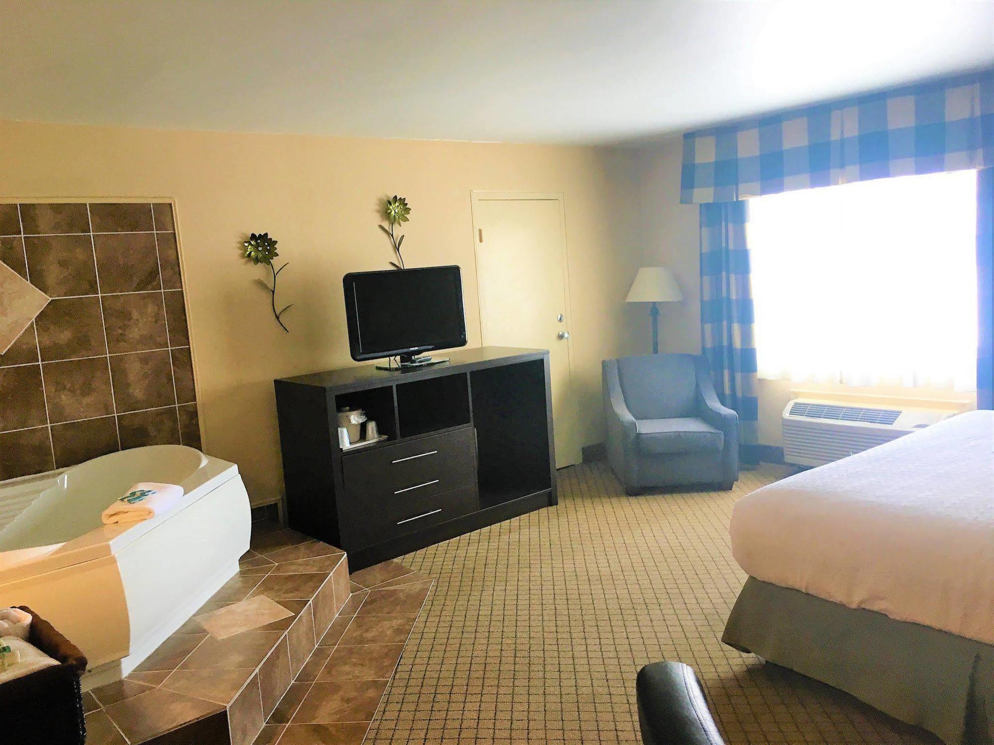 Quality Inn Oneonta Cooperstown Area Экстерьер фото